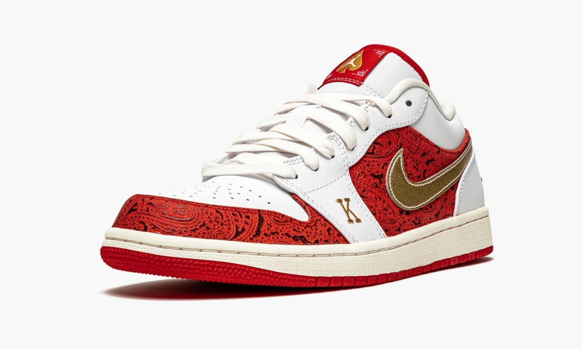Air Jordan 1 Low SE “Spades” — view 5