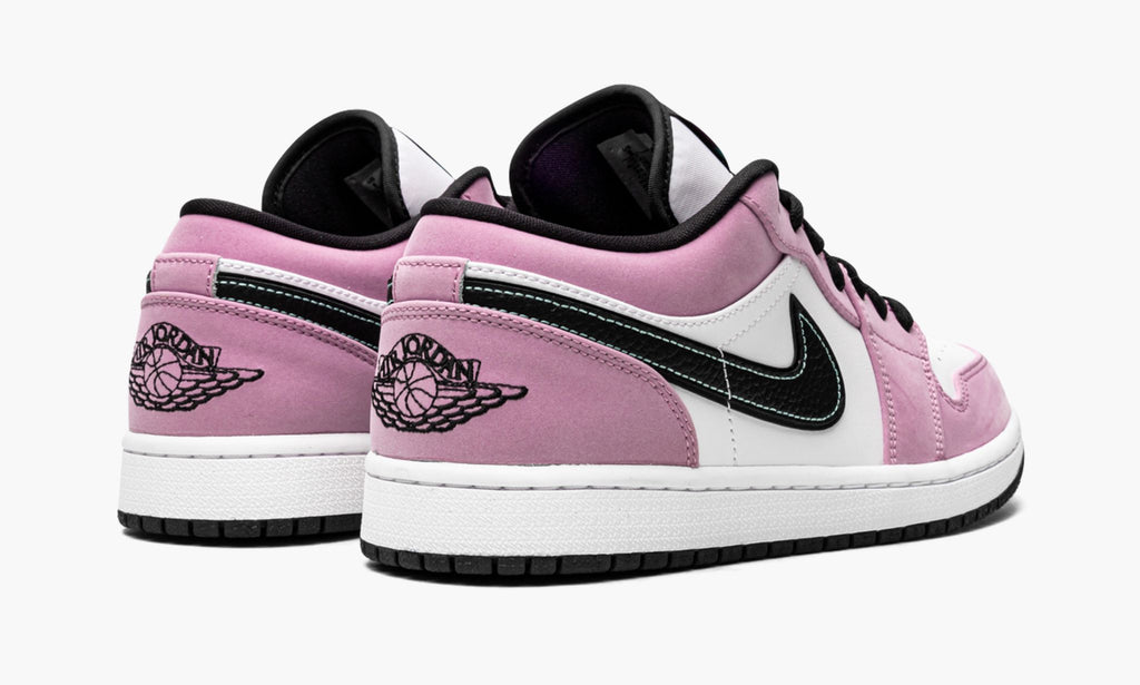 Air Jordan 1 Low SE “Violet Shock” — view 4