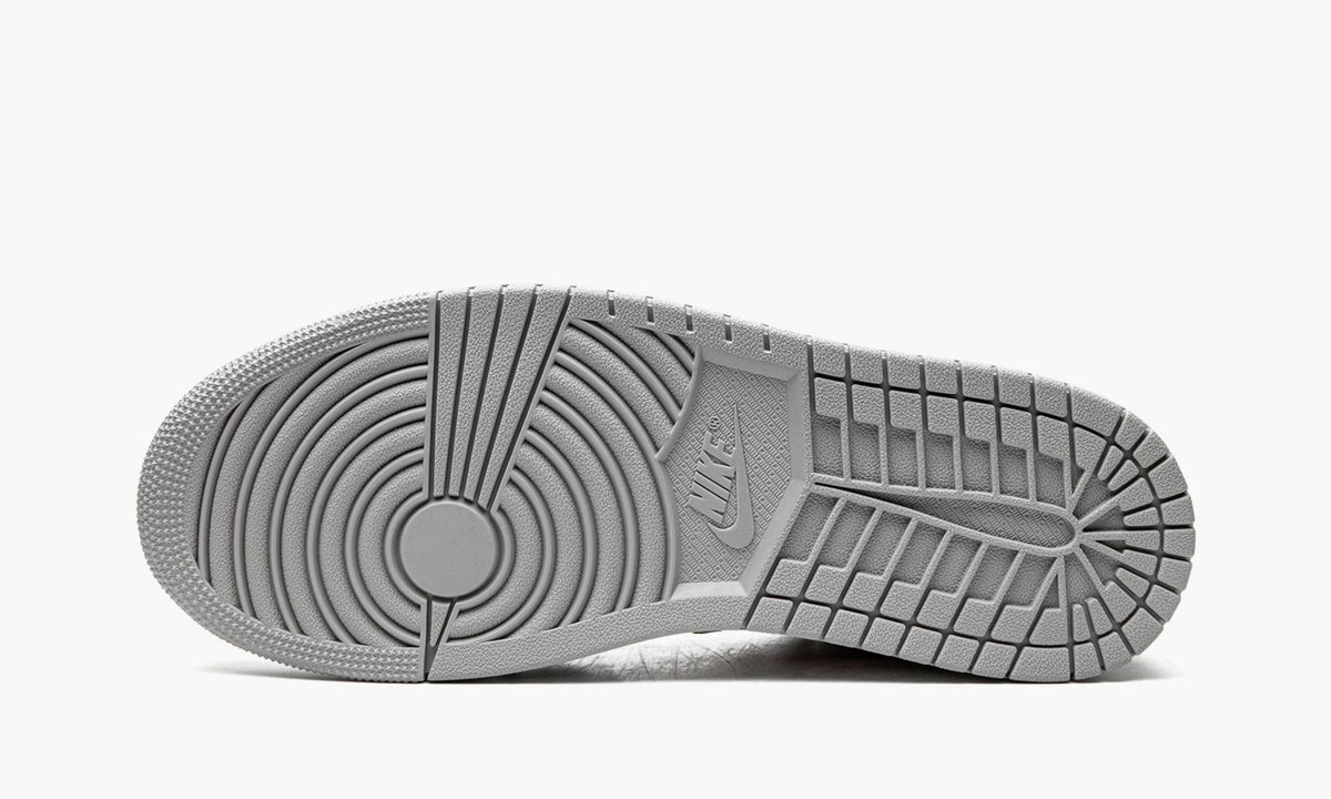 AIR JORDAN 1 LOW SE “White / Grey / Red” — view 7