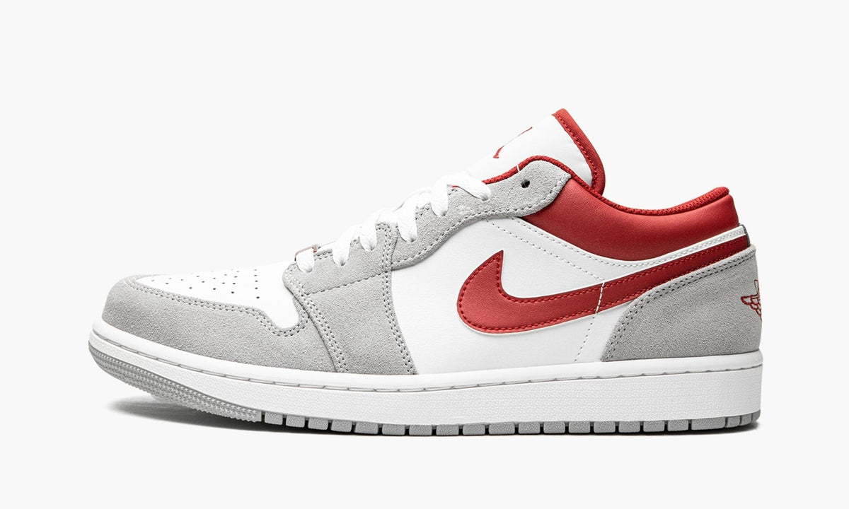 Air Jordan 1 Low “Court Purple” — view 9