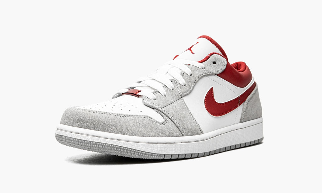 AIR JORDAN 1 LOW SE “White / Grey / Red” — view 4