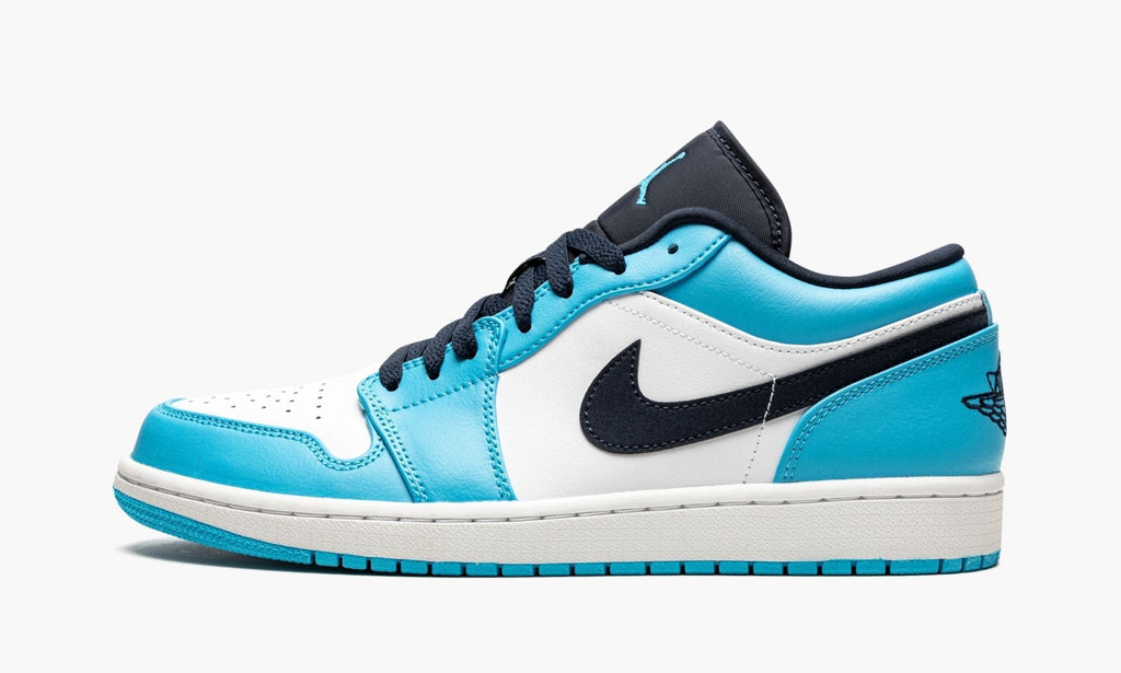 Air Jordan 1 Low UNC — view 2