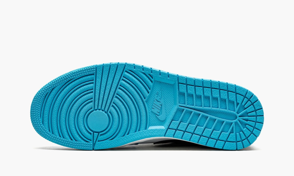 Air Jordan 1 Low UNC — view 6