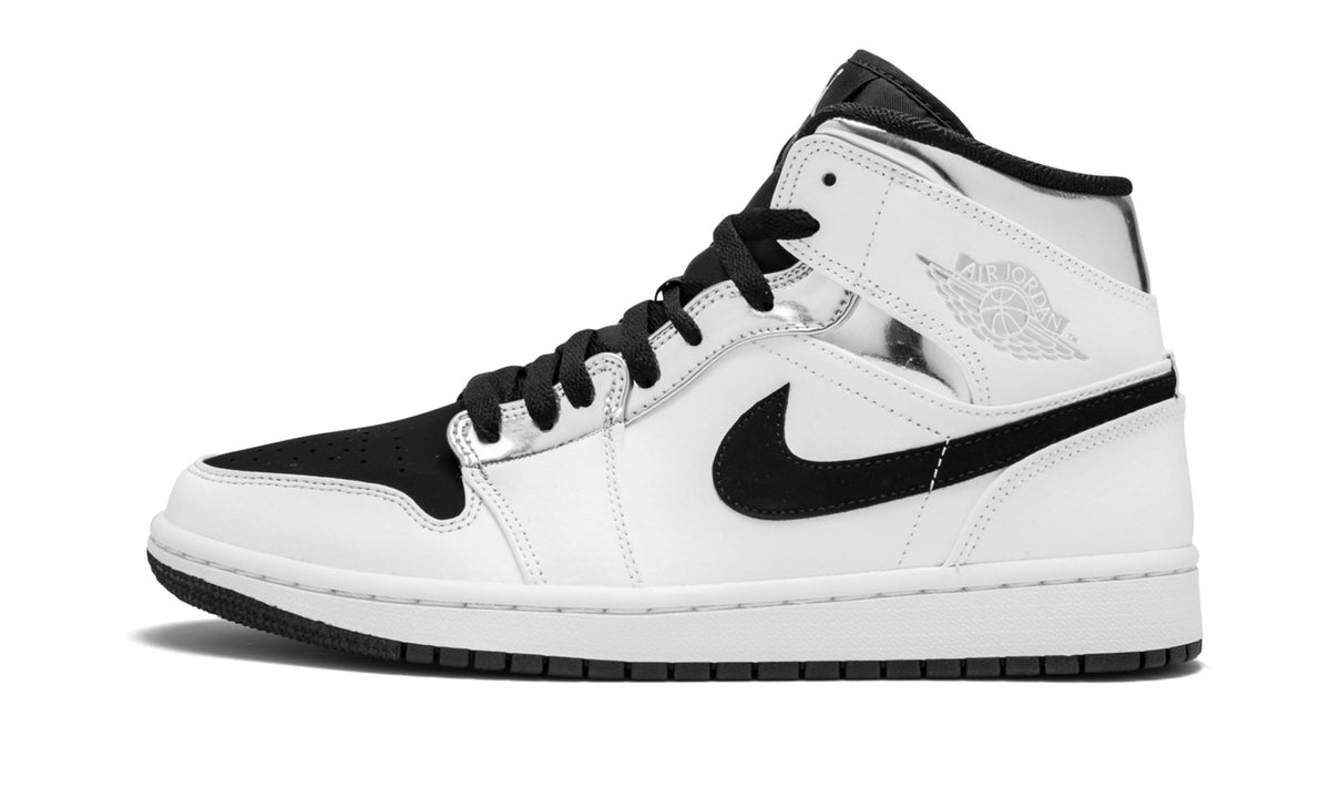 Air Jordan 1 Mid “Alternate Think 16” — view 1