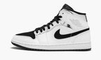 Air Jordan 1 Mid “Alternate Think 16” — view 2