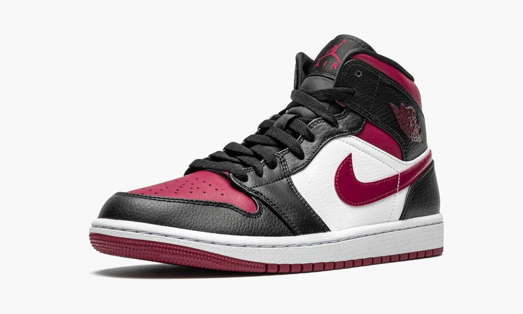 Air Jordan 1 Mid “Bred Toe” — view 5