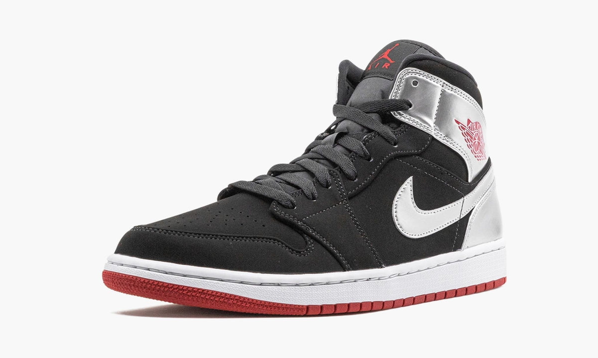 Air Jordan 1 Mid “Johnny Kilroy” — view 5