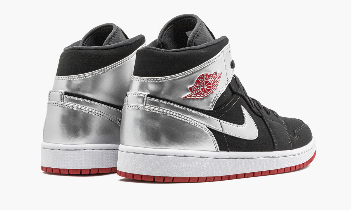 Air Jordan 1 Mid “Johnny Kilroy” — view 4