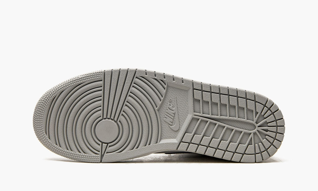 Air Jordan 1 Mid “Light Smoke Grey 2.0” — view 6