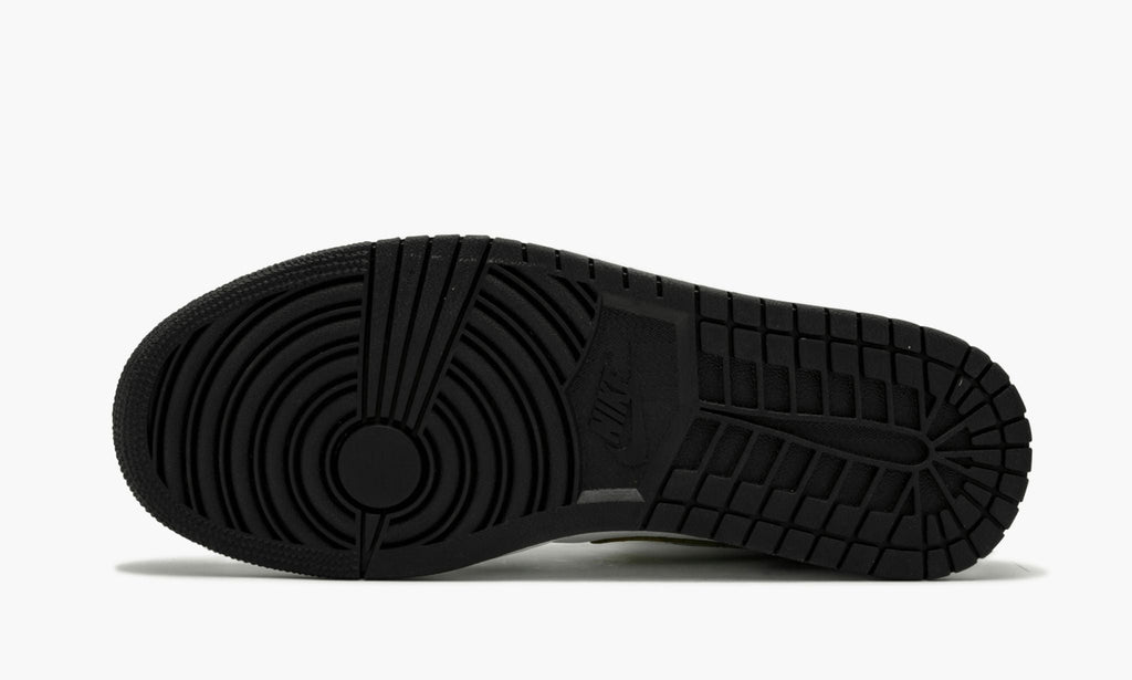 Air Jordan 1 Mid SE “Black Gold Patent Leather” — view 6