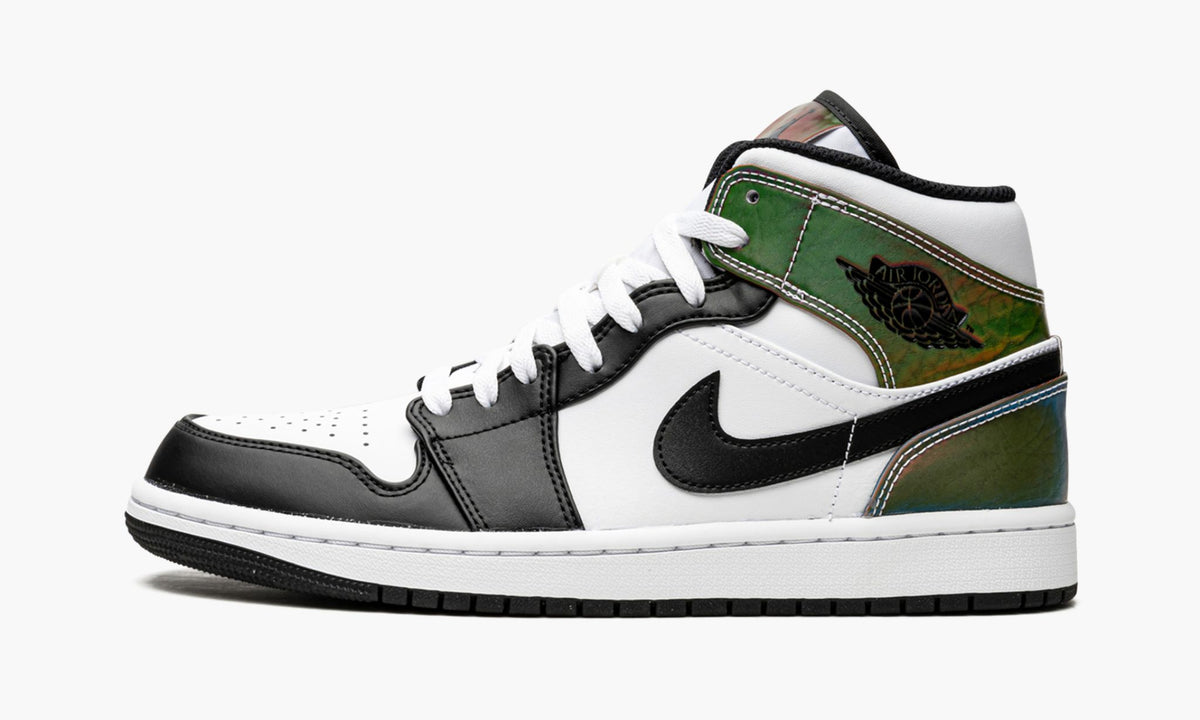 Air Jordan 1 Mid SE “Heat Reactive” — view 2