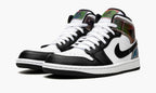 Air Jordan 1 Mid SE “Heat Reactive” — view 3