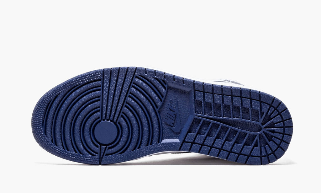 Air Jordan 1 Retro “Metallic Navy” — view 6