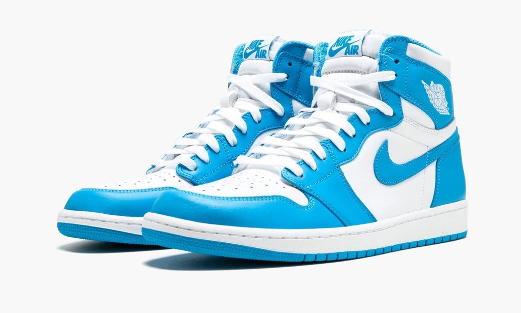 Air Jordan 1 Retro “UNC” — view 3