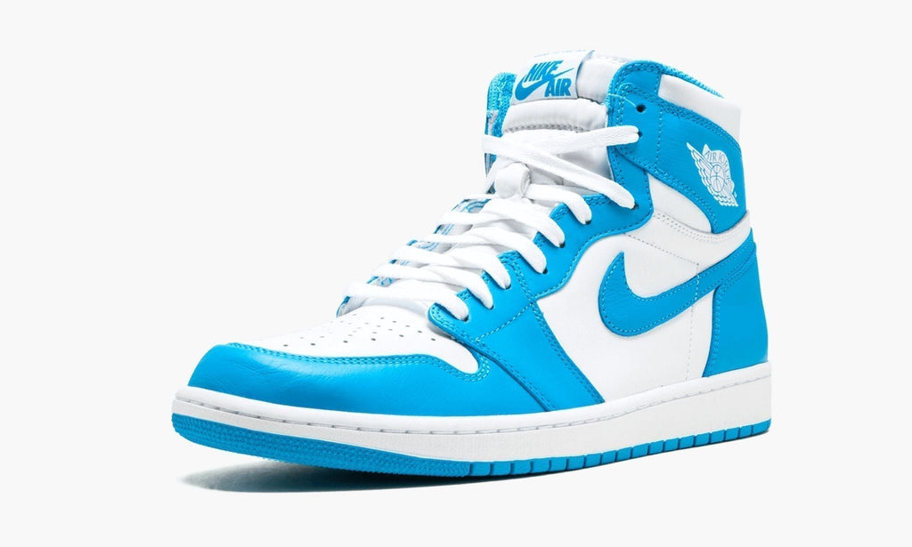 Air Jordan 1 Retro “UNC” — view 5