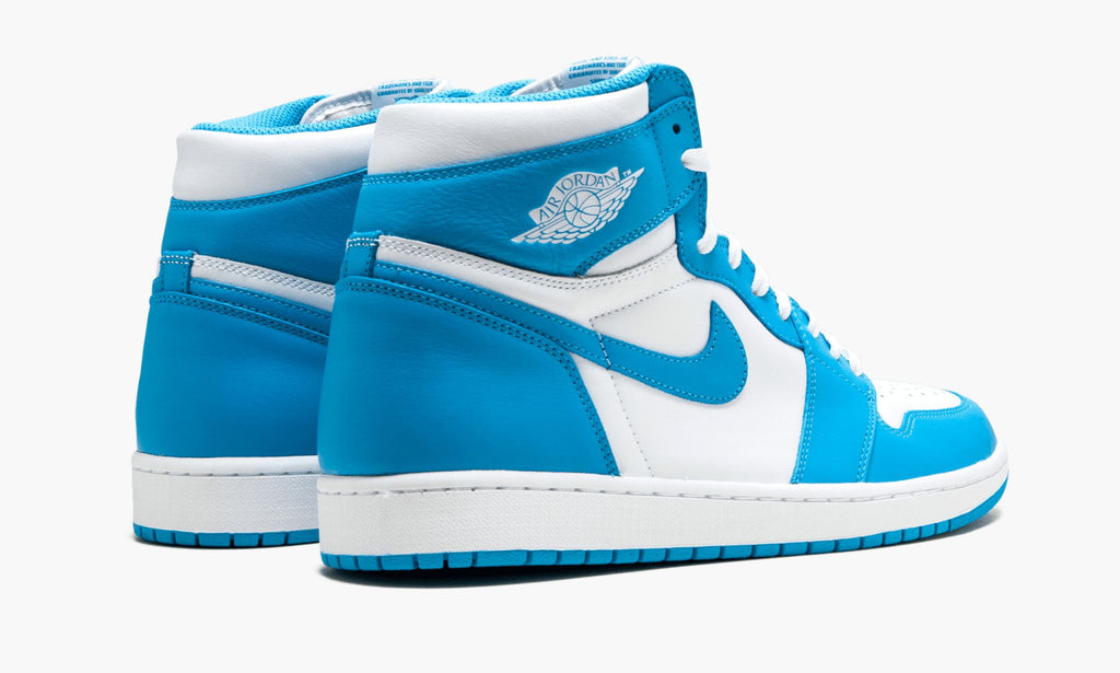 Air Jordan 1 Retro “UNC” — view 4