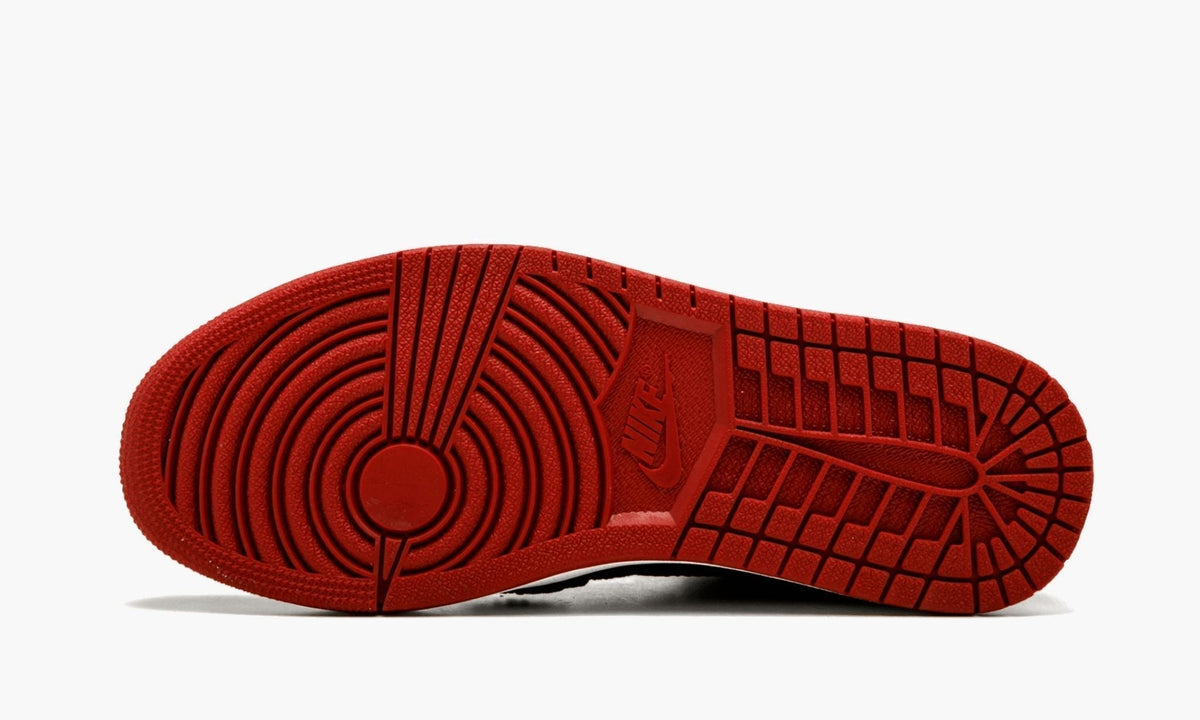 Air Jordan 1 Retro HI Flyknit — view 6