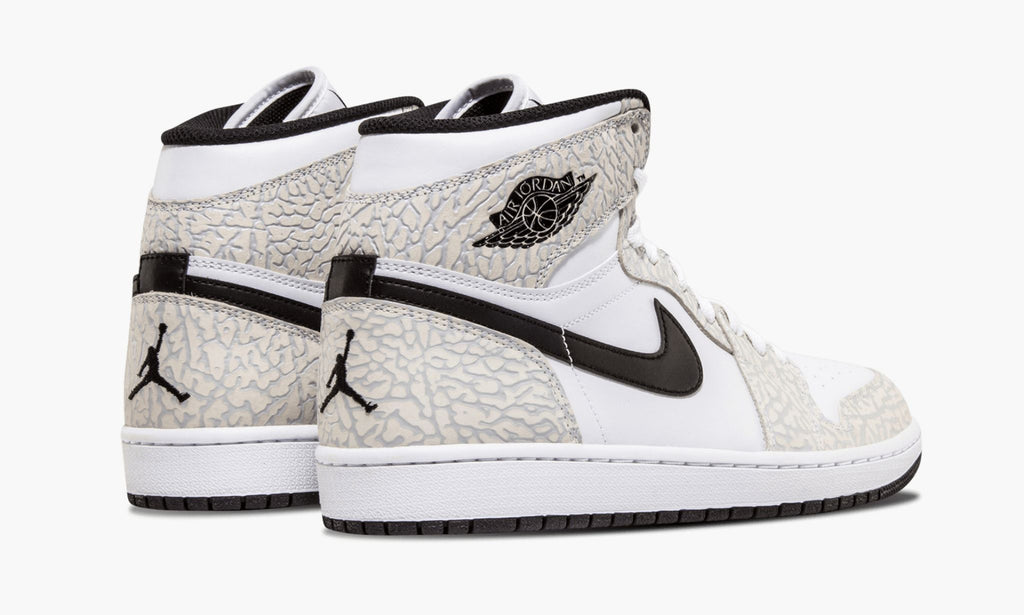Air Jordan 1 Retro High — view 5
