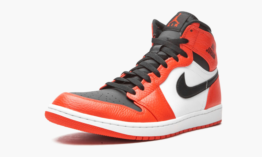 Air Jordan 1 Retro High — view 10