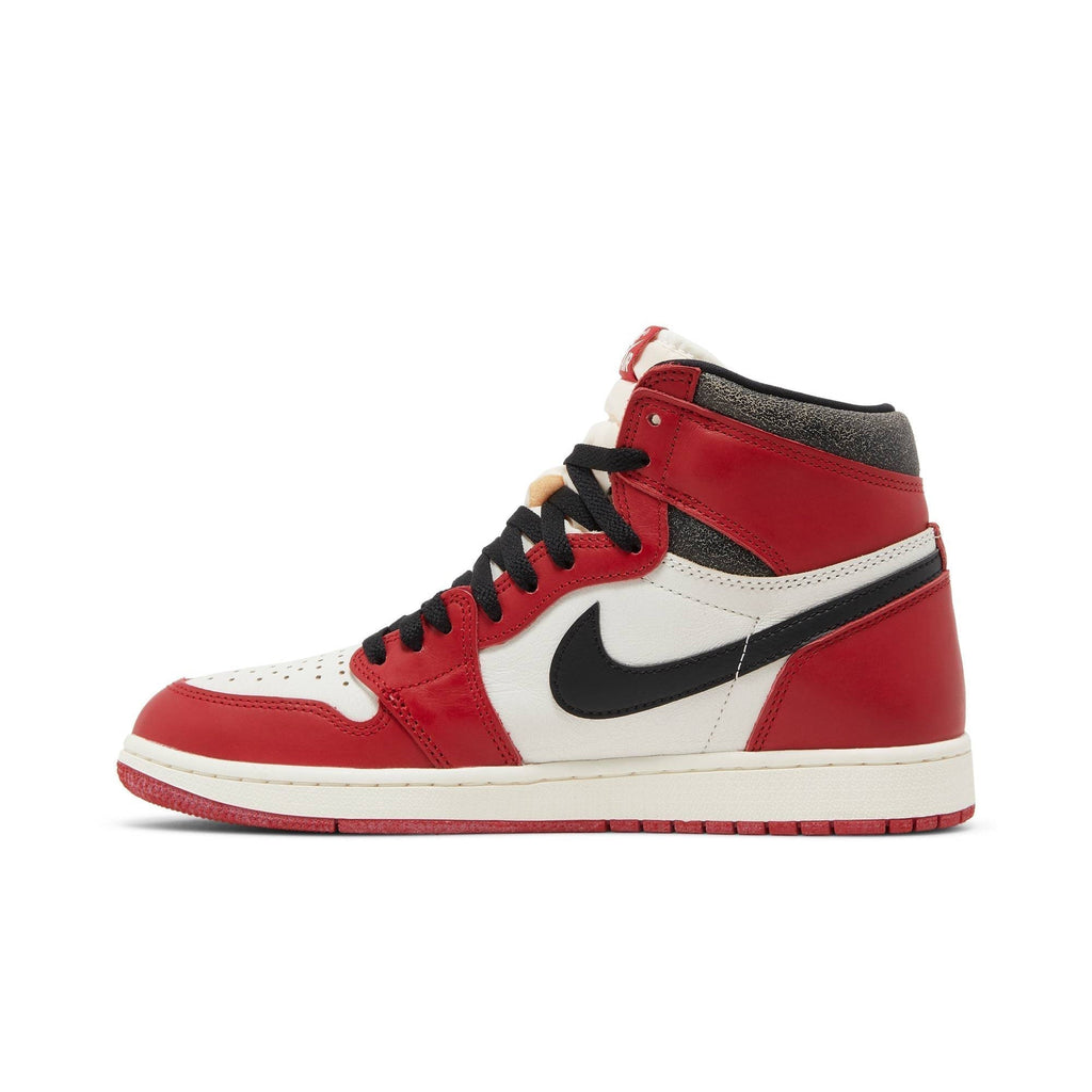 Air Jordan 1 Retro High OG ‘Chicago Lost & Found’ DZ5485-612 — view 3