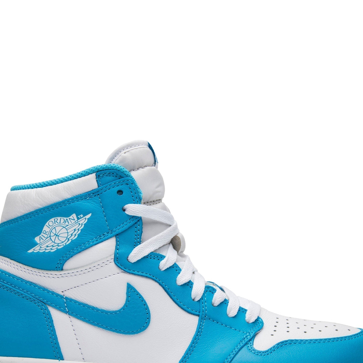 Air Jordan 1 Retro High OG ‘UNC’ 555088-117 — view 2