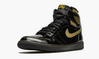 Air Jordan 1 Retro High OG “Black Metallic Gold” — view 5