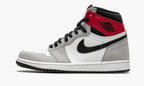Air Jordan 1 Retro High OG “Light Smoke Grey” — view 2