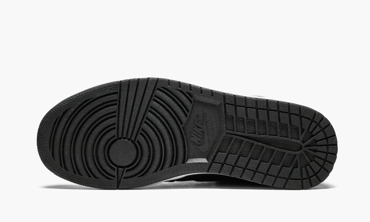 Air Jordan 1 Retro High OG “Shadow” — view 7