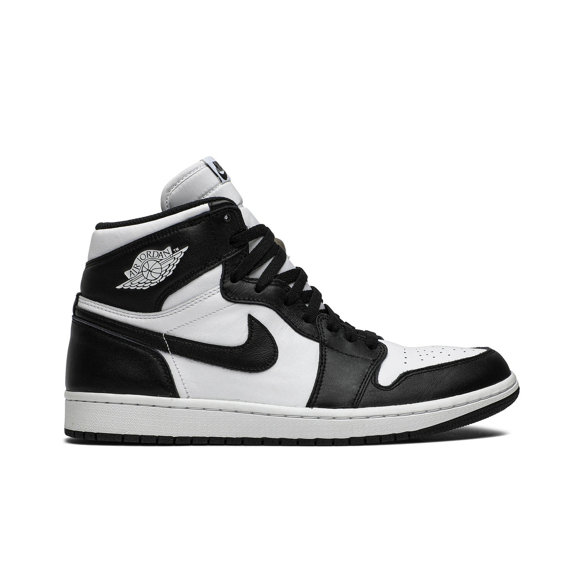Air Jordan 1 Retro High OG Black/White 555088-010 — view 1