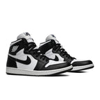Air Jordan 1 Retro High OG Black/White 555088-010 — view 8