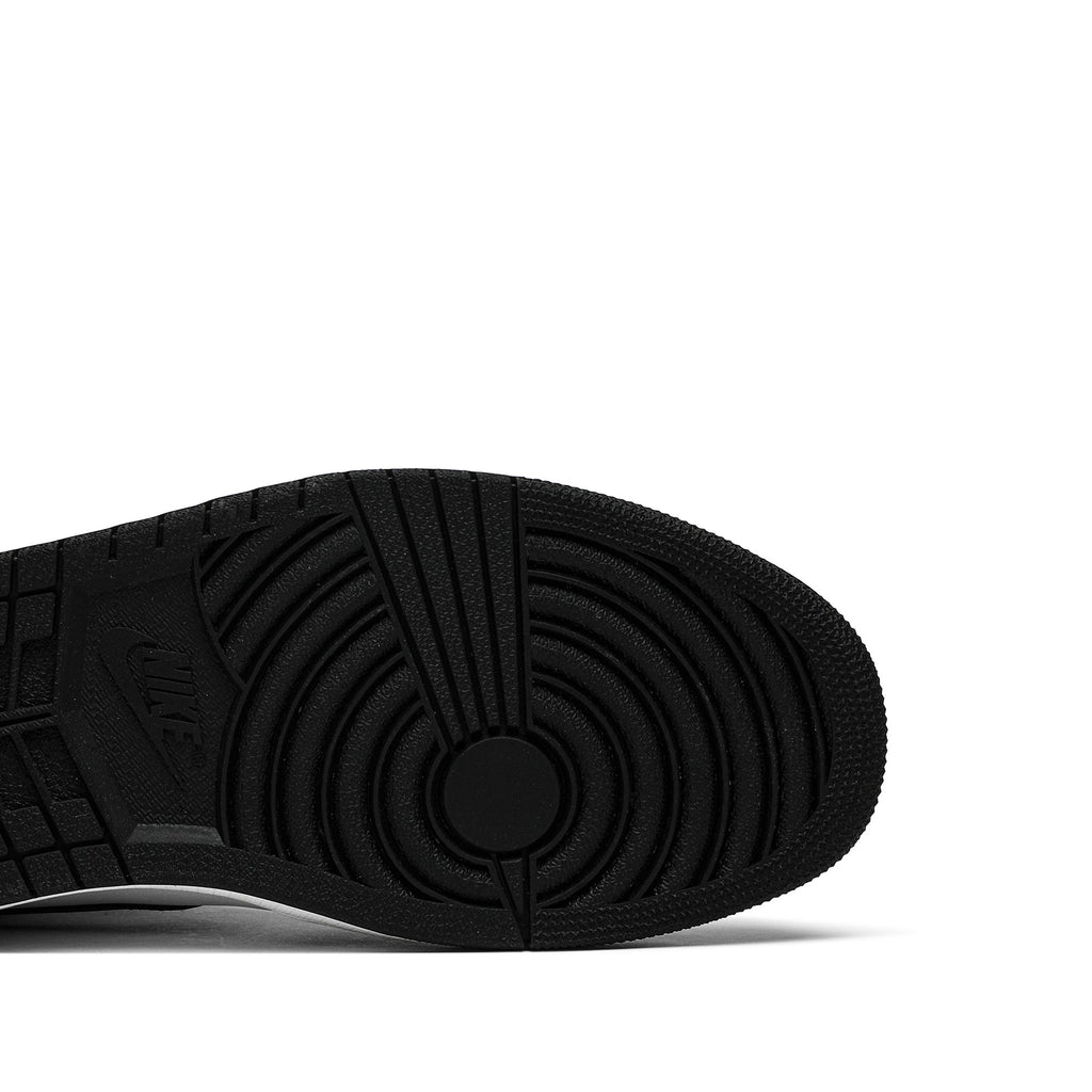 Air Jordan 1 Retro High OG Black/White 555088-010 — view 5