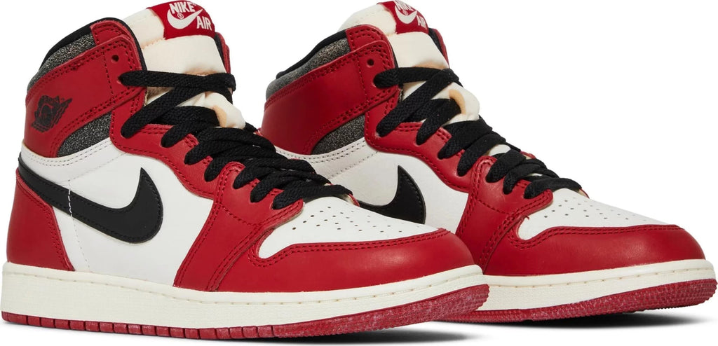 Air Jordan 1 Retro High OG Chicago — view 5