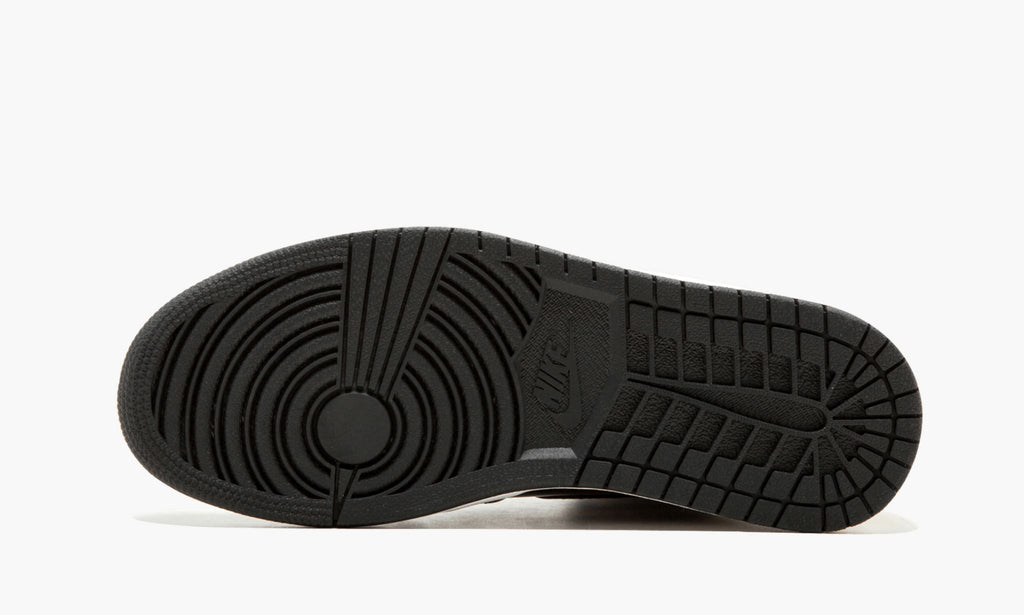 Air Jordan 1 Retro High OG NRG “Gold Toe” — view 7