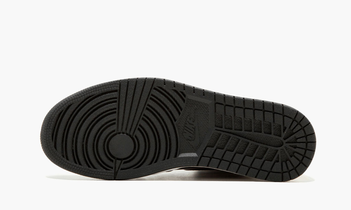 Air Jordan 1 Retro High OG NRG “Gold Toe” — view 7