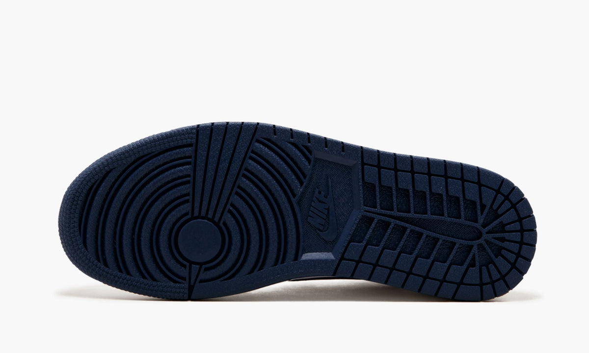 Air Jordan 1 Retro Low OG — view 6