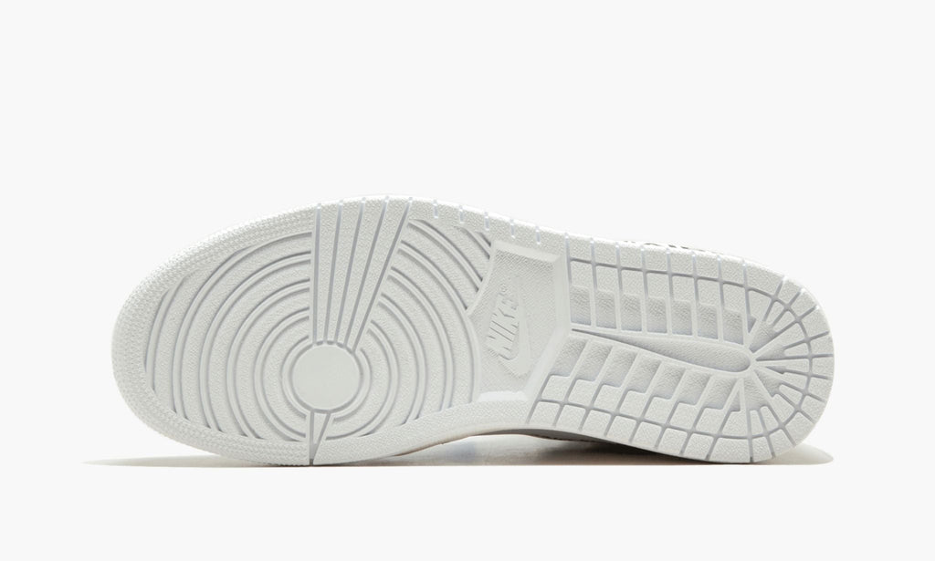 Air Jordan 1 x OFF-WHITE “Euro Release” — view 6