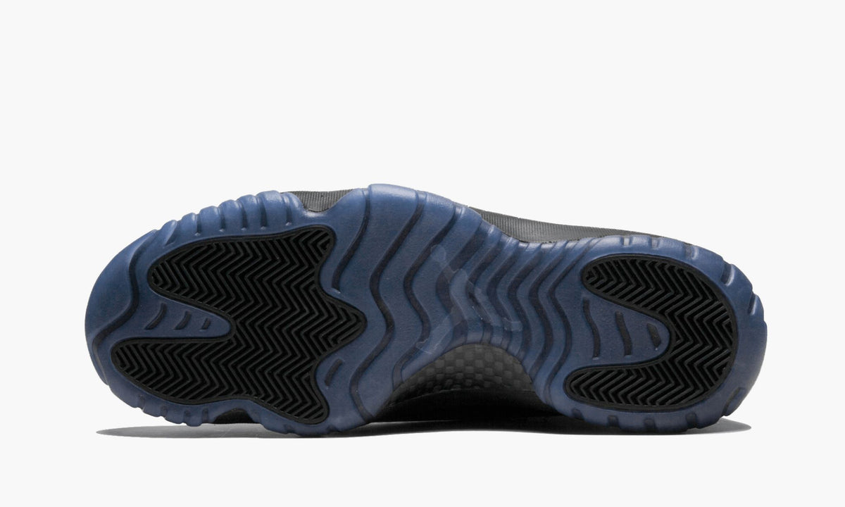 Air Jordan 11 Retro “Cap & Gown” — view 6