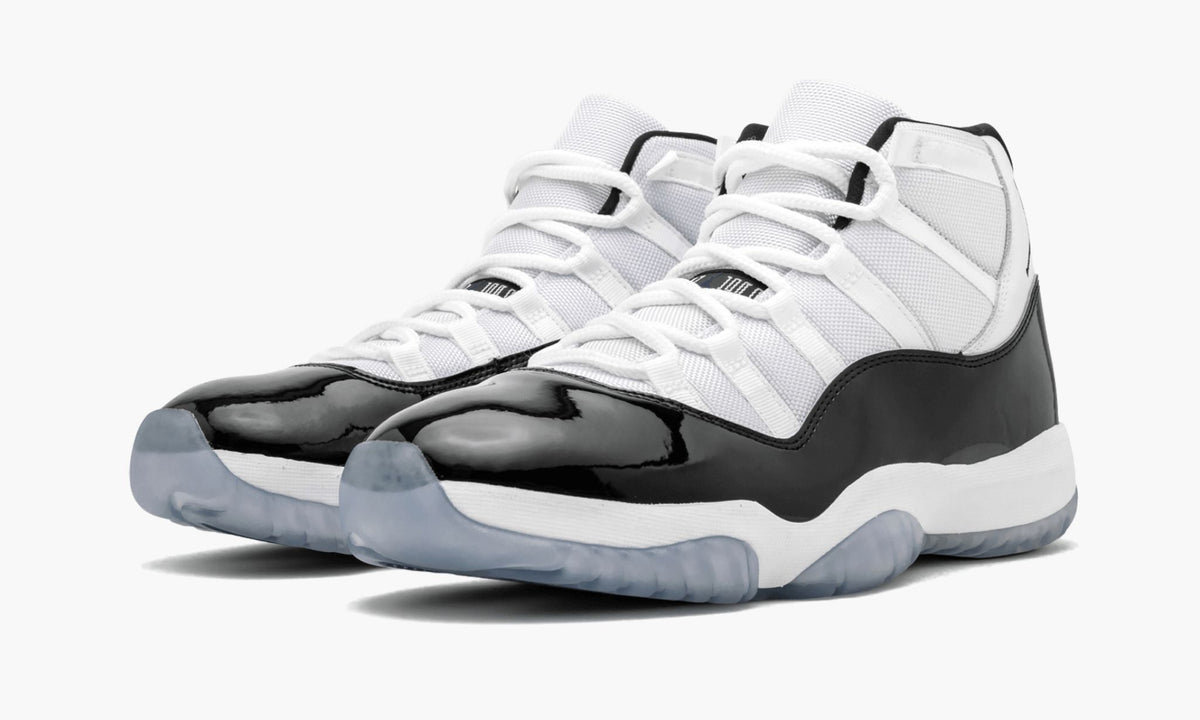 Air Jordan 11 Retro “Concord – 2018 Release” — view 3