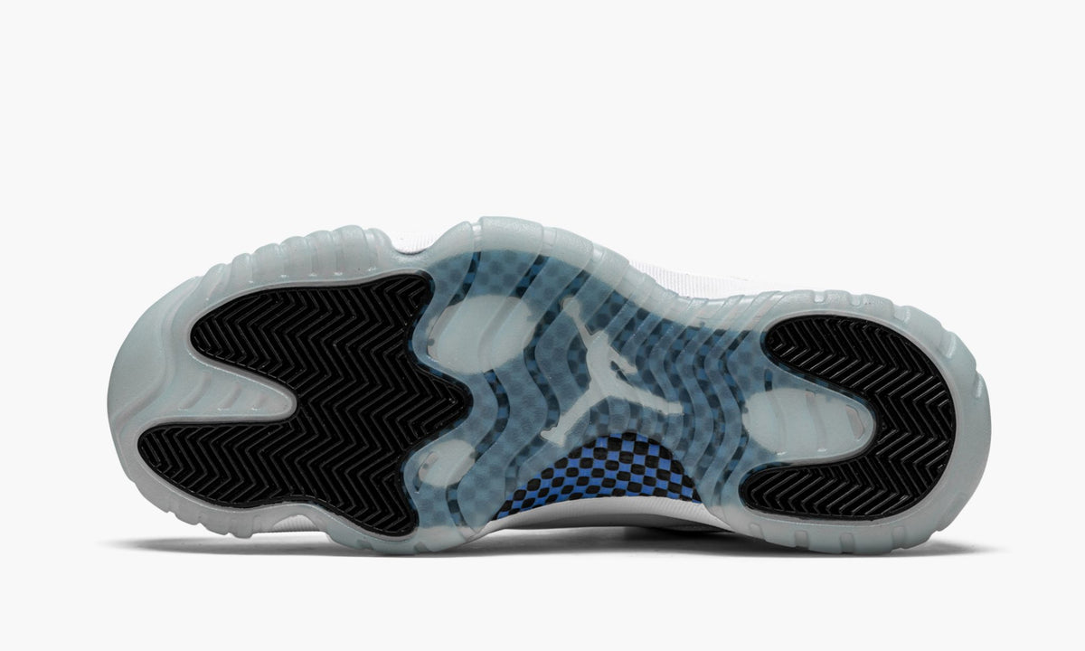 Air Jordan 11 Retro Low “Legend Blue” — view 6