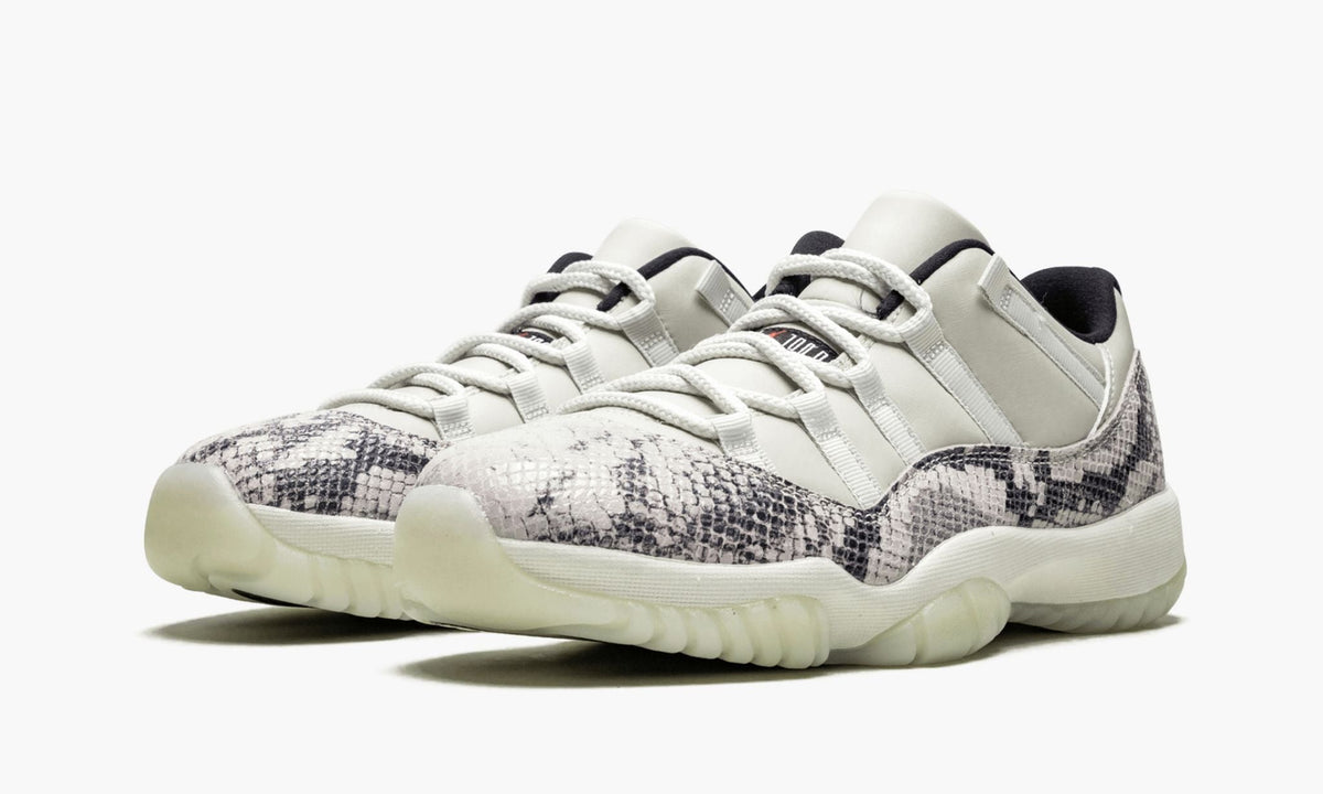 Air Jordan 11 Retro Low “Snakeskin Light Bone” — view 3