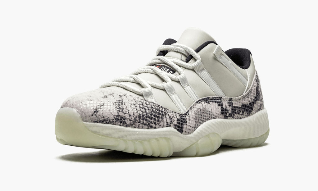 Air Jordan 11 Retro Low “Snakeskin Light Bone” — view 5