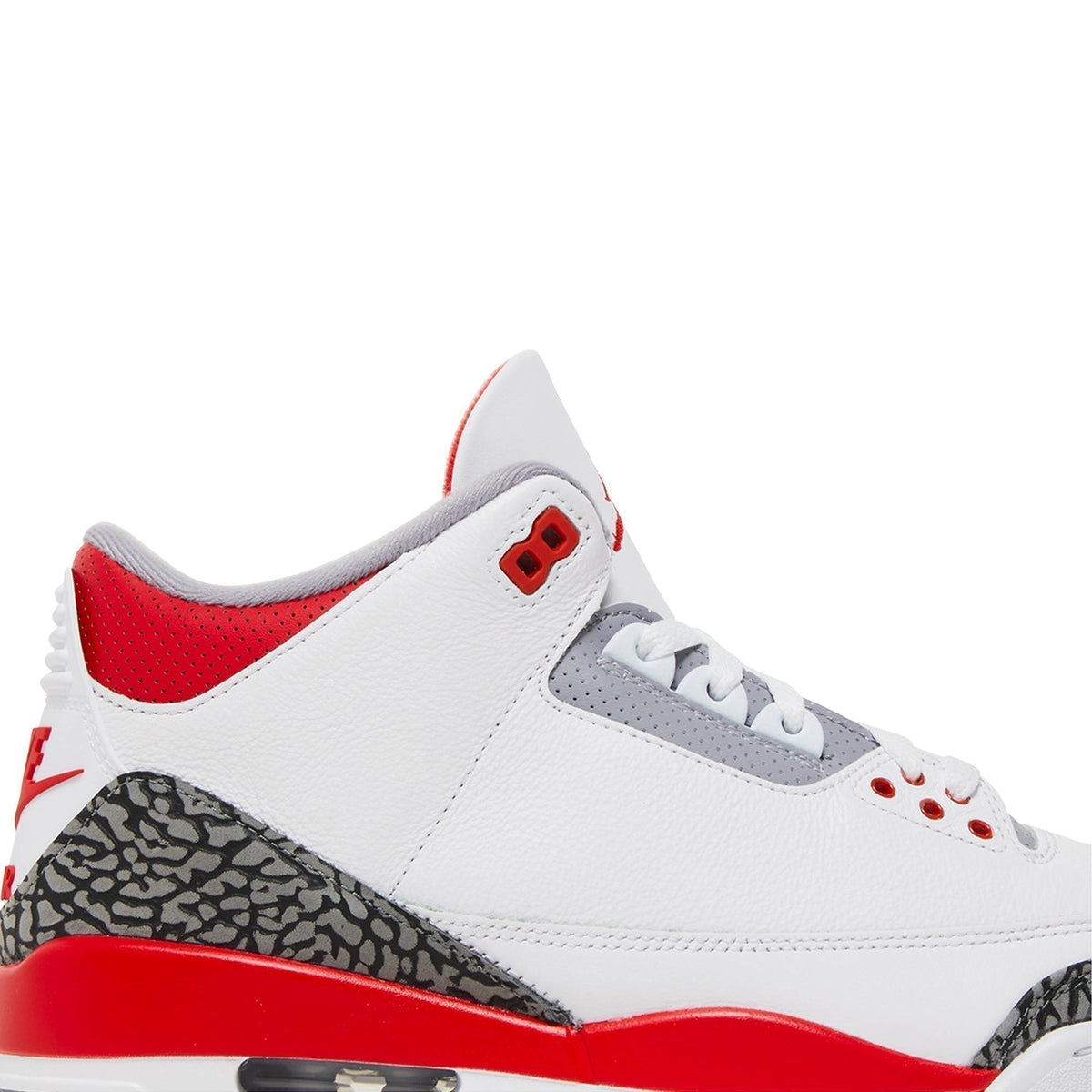 Air Jordan 3 Retro ‘Fire Red’ 2022 DN3707-160 — view 2