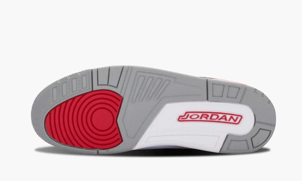 Air Jordan 3 Retro “Fire Red” — view 5