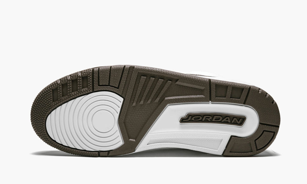 Air Jordan 3 Retro “Mocha” — view 6