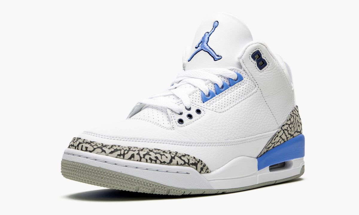 Air Jordan 3 Retro “UNC” — view 5