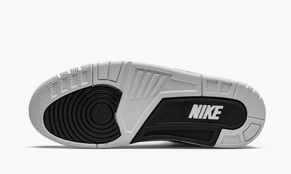 Air Jordan 3 Retro SP “Fragment” — view 6