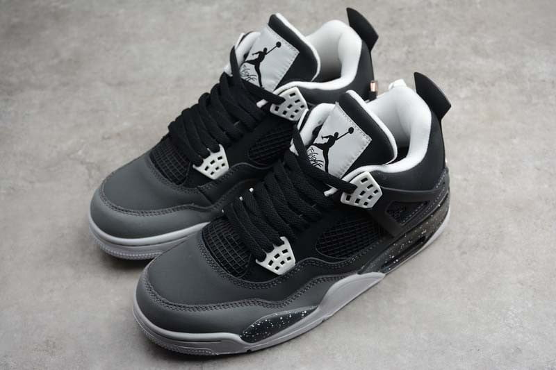 Air Jordan 4 Retro Fear — view 3