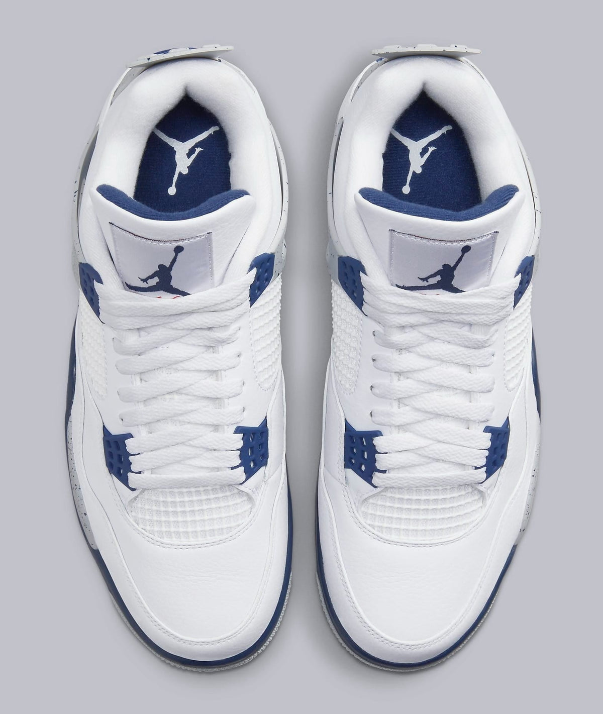 Air Jordan 4 Retro White Midnight Navy — view 4