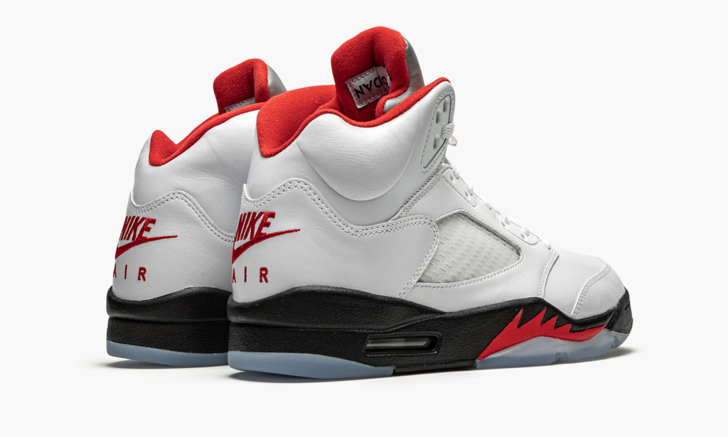 Air Jordan 5 Retro “Fire Red Silver Tongue 2020” — view 4