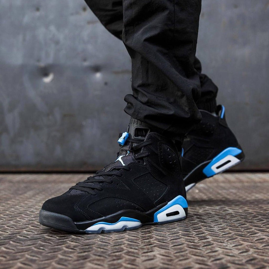 Air Jordan 6 Retro UNC — view 3